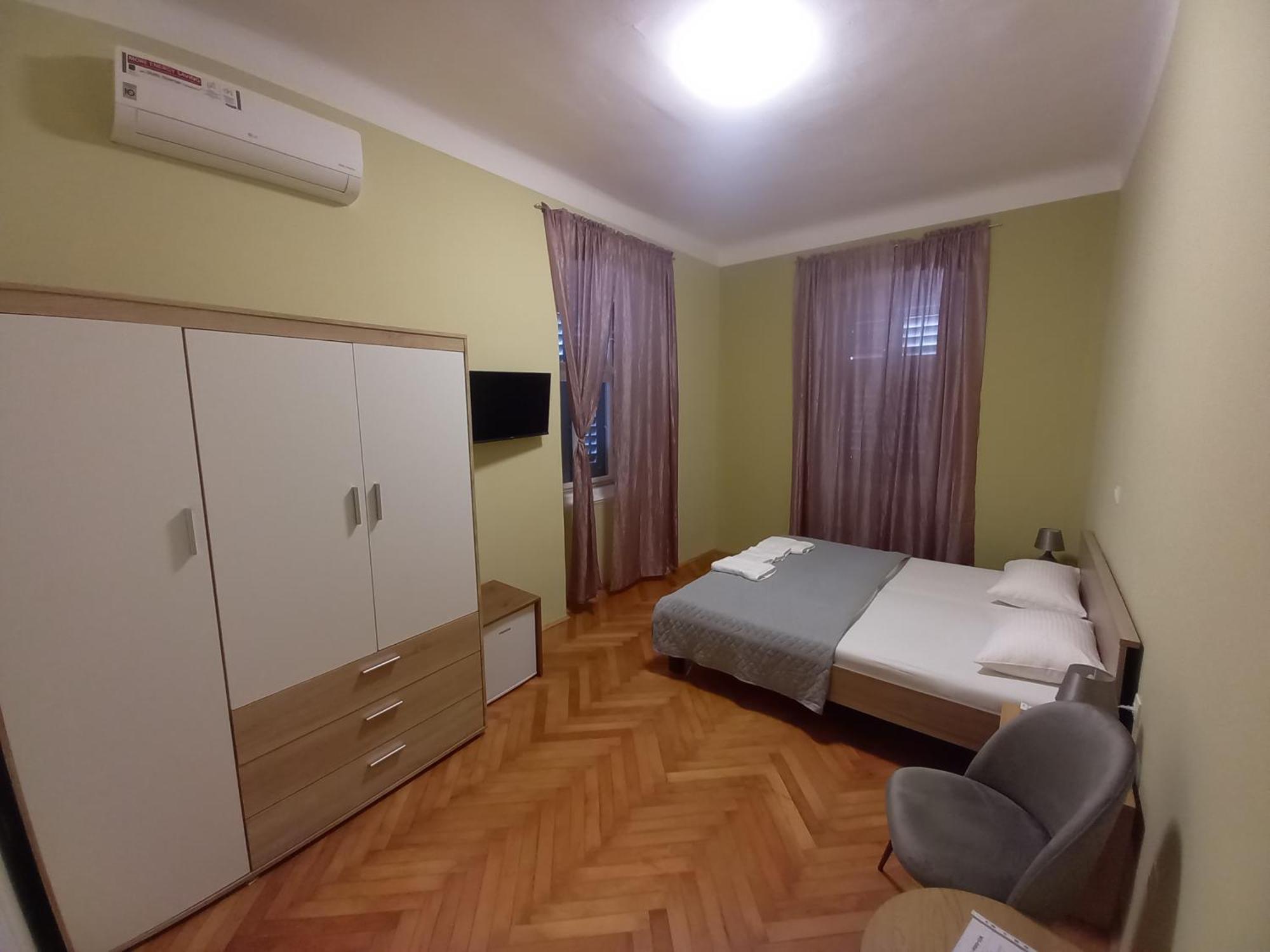 Oskar Amphitheater Apartments And Rooms With Free Parking PUY Quarto foto
